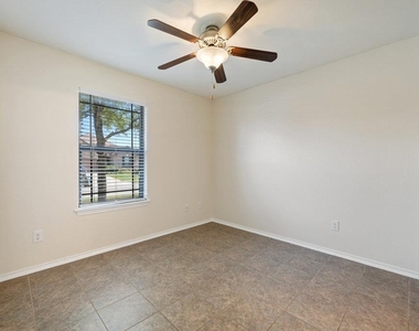 1001 Bethel Way - Photo Thumbnail 22