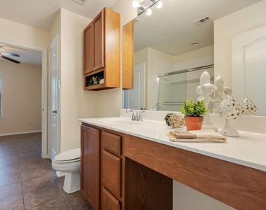 1001 Bethel Way - Photo Thumbnail 24