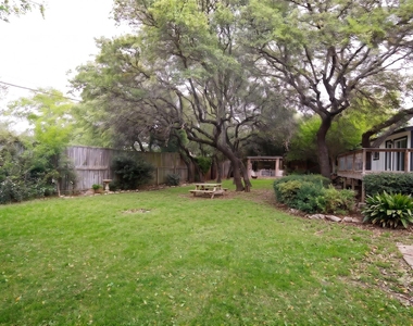 1125 San Augustine Dr - Photo Thumbnail 13