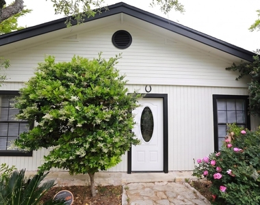 1125 San Augustine Dr - Photo Thumbnail 1