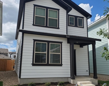 1717 Fountain Bridge Dr - Photo Thumbnail 1