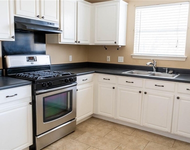 1608 Diana Dr - Photo Thumbnail 30