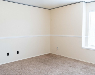 1608 Diana Dr - Photo Thumbnail 19