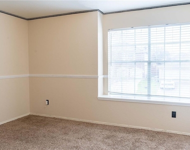 1608 Diana Dr - Photo Thumbnail 18