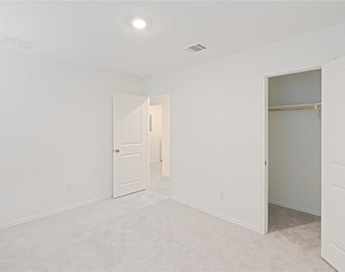 336 Cowpoke Dr - Photo Thumbnail 15