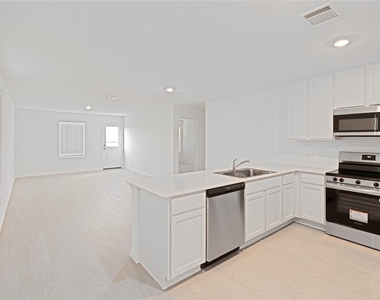 336 Cowpoke Dr - Photo Thumbnail 4