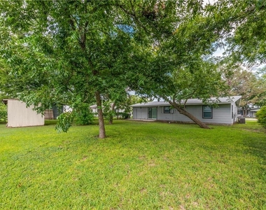 1113 Sycamore St - Photo Thumbnail 17