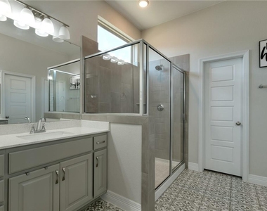 229 Bonnet Blvd - Photo Thumbnail 9