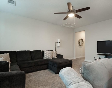 229 Bonnet Blvd - Photo Thumbnail 13