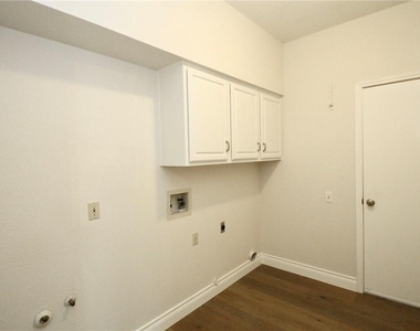 8910 Marybank Dr - Photo Thumbnail 17