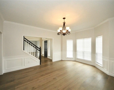8910 Marybank Dr - Photo Thumbnail 7