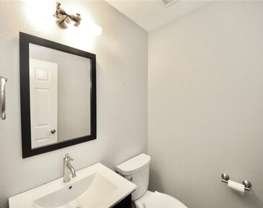 8910 Marybank Dr - Photo Thumbnail 16