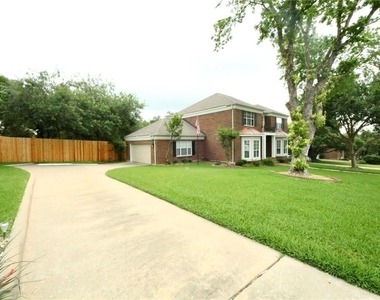 8910 Marybank Dr - Photo Thumbnail 2