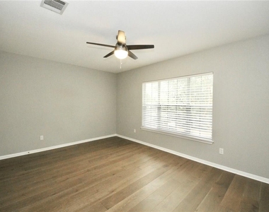 8910 Marybank Dr - Photo Thumbnail 12