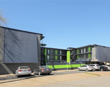 2900 Cole St - Photo Thumbnail 1