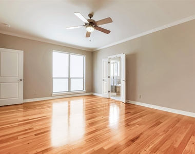 2506 Camden Park - Photo Thumbnail 17
