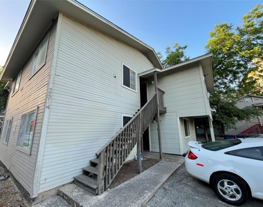 2514 Pearl St - Photo Thumbnail 9