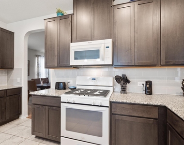 1208 Ravenside Cv - Photo Thumbnail 16
