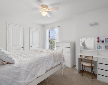 1208 Ravenside Cv - Photo Thumbnail 35
