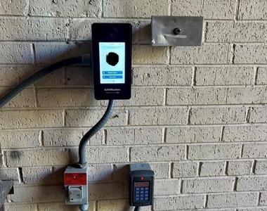 505 W 7th St - Photo Thumbnail 4