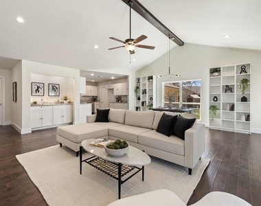 60 Augusta Dr - Photo Thumbnail 5