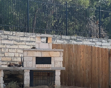 175 Senna Dr - Photo Thumbnail 3