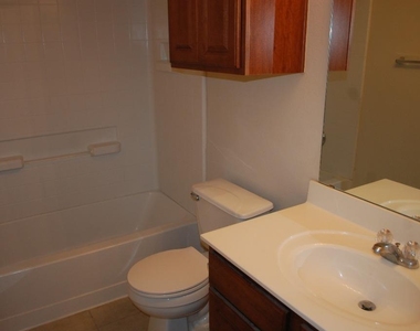 11300 Dimmit St - Photo Thumbnail 16