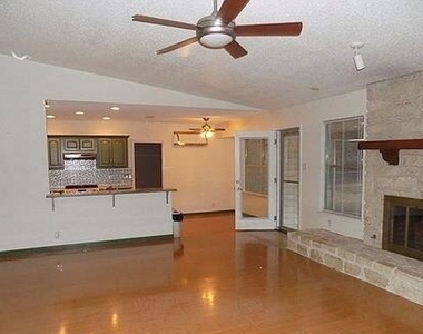 509 Meadowbrook Dr - Photo Thumbnail 10