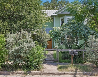 1511 E 13th St - Photo Thumbnail 21