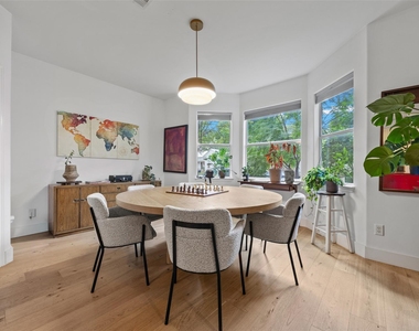 1511 E 13th St - Photo Thumbnail 9