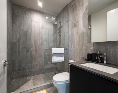 44 East Ave - Photo Thumbnail 12