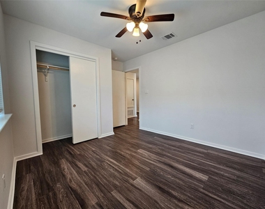 16721 Hamilton Point Cir - Photo Thumbnail 24