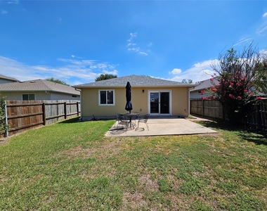 16721 Hamilton Point Cir - Photo Thumbnail 28