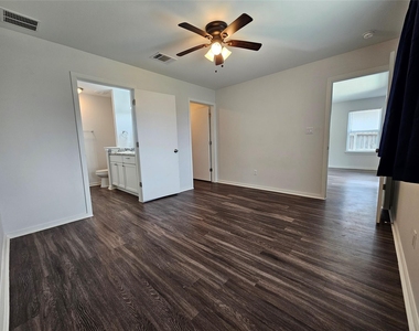 16721 Hamilton Point Cir - Photo Thumbnail 15