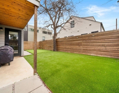 2311 E 8th St - Photo Thumbnail 34