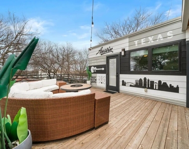 2311 E 8th St - Photo Thumbnail 28
