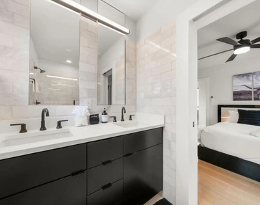2311 E 8th St - Photo Thumbnail 13