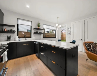 2311 E 8th St - Photo Thumbnail 3