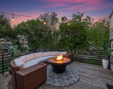 2311 E 8th St - Photo Thumbnail 26