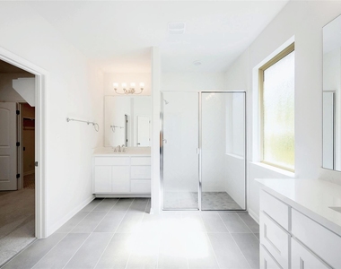 1313 Marina Grand Ter - Photo Thumbnail 16