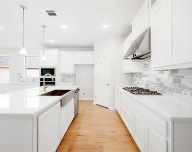 1313 Marina Grand Ter - Photo Thumbnail 8