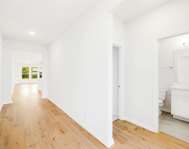 1313 Marina Grand Ter - Photo Thumbnail 18