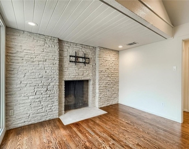 718 Bermuda St - Photo Thumbnail 16