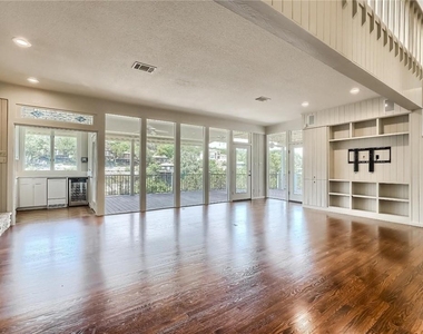 718 Bermuda St - Photo Thumbnail 9