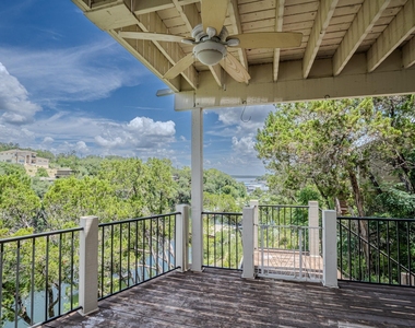 718 Bermuda St - Photo Thumbnail 2