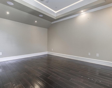 1917 Lakecliff Hills Ln - Photo Thumbnail 23