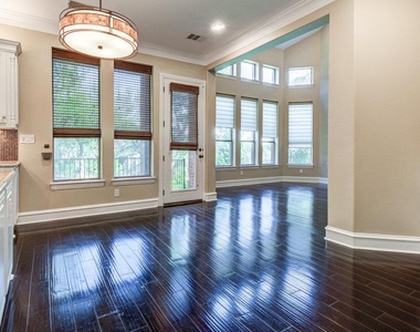1917 Lakecliff Hills Ln - Photo Thumbnail 10