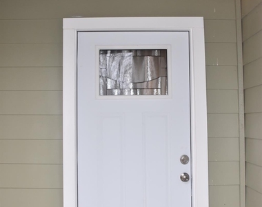 1810 Rawhide Loop - Photo Thumbnail 3