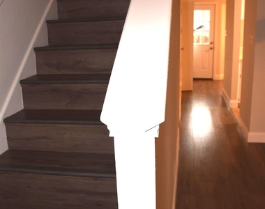 1810 Rawhide Loop - Photo Thumbnail 4