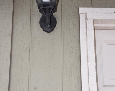1810 Rawhide Loop - Photo Thumbnail 2